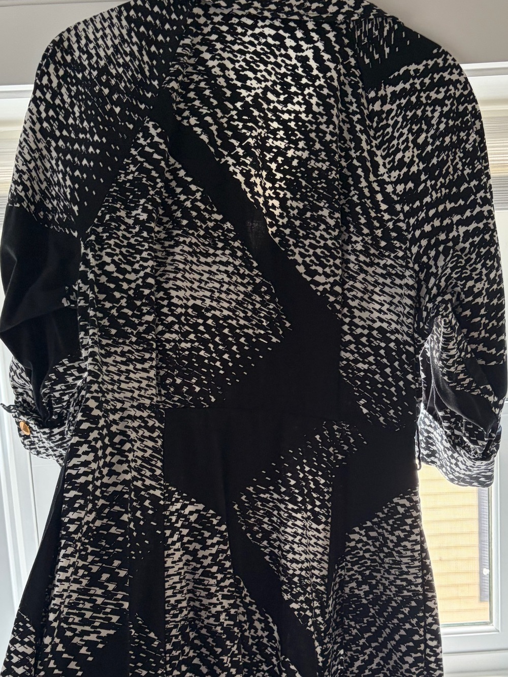 Donna Karan Black and White Patterned Belted Midi Dress - Picture 6 of 8